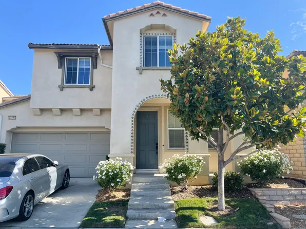 23823 Via Campana, Santa Clarita, CA 91354