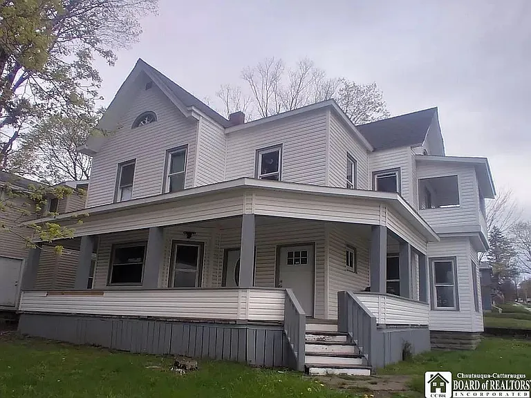 1002 N Main St #1 — Photo 2