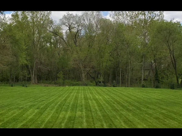 4205-4209 Southwoods Rd, Springfield, IL 62711