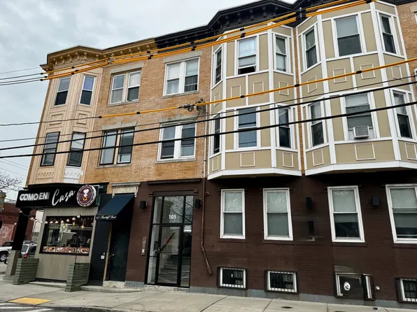 107 Shurtleff St #2, Chelsea, MA 02150