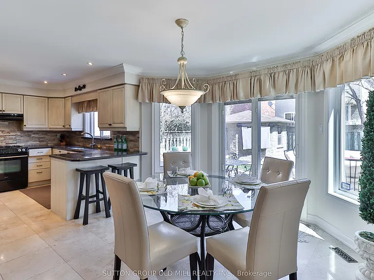 6835 Forest Park Dr — Photo 8