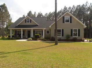 2212 Forest Ln, Blackshear, GA 31516