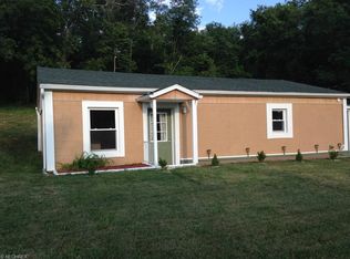 127 Roby St, Adena, OH 43901