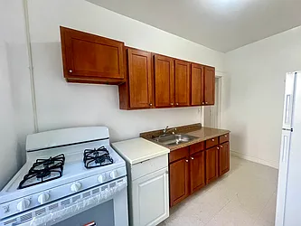 Rented by Nolita Group