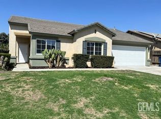 10806 Anacostia Way, Bakersfield, CA 93311