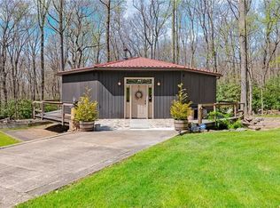 211 Walnut Rd, Acme, PA 15610