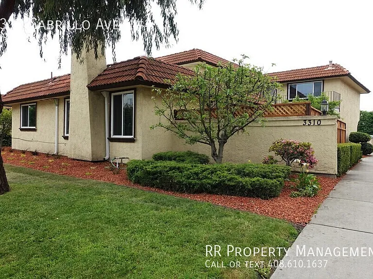 3310 Cabrillo Ave #4 — Photo 2
