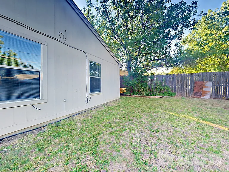609 S Walnut Creek Dr — Photo 30