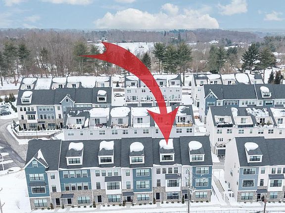 2nd image of 310 Star Tavern Ln