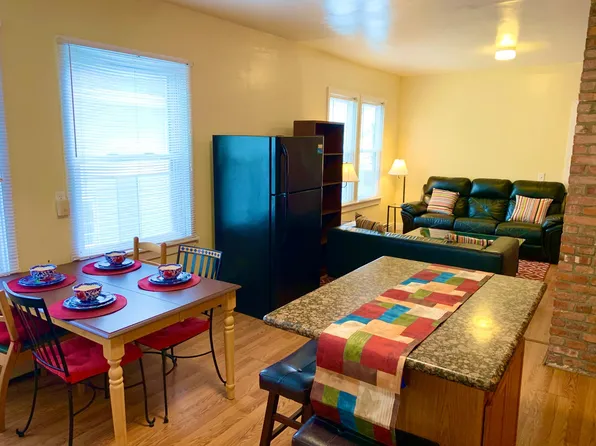 206 California Ave Floor 3, Providence, RI 02905