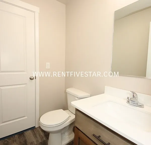431 McKinley Ave #5B — Photo 10