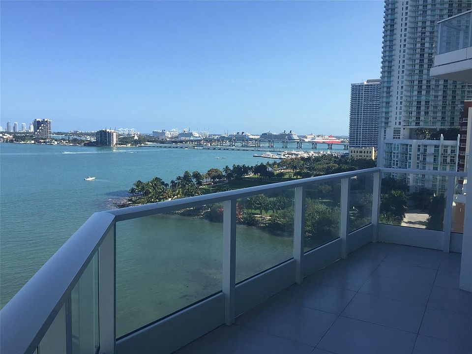 1st image of 2020 N Bayshore Dr #1313