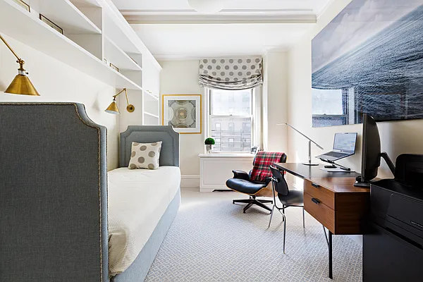 Sold by Sotheby's International Realty | media 17