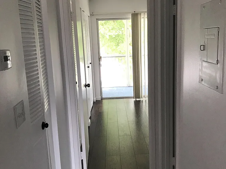 700 Village Green Ct #302 — Photo 9