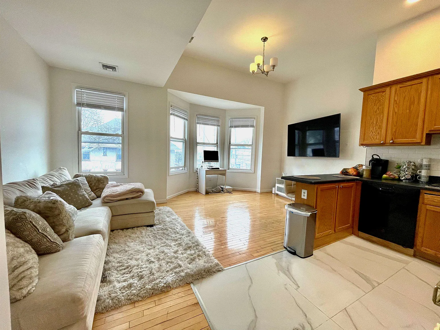 2 bed, 1.0 bath, $2,300 — Photo 1