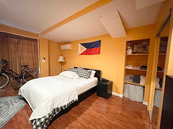 3rd image of 52 Saint Germain St #1B