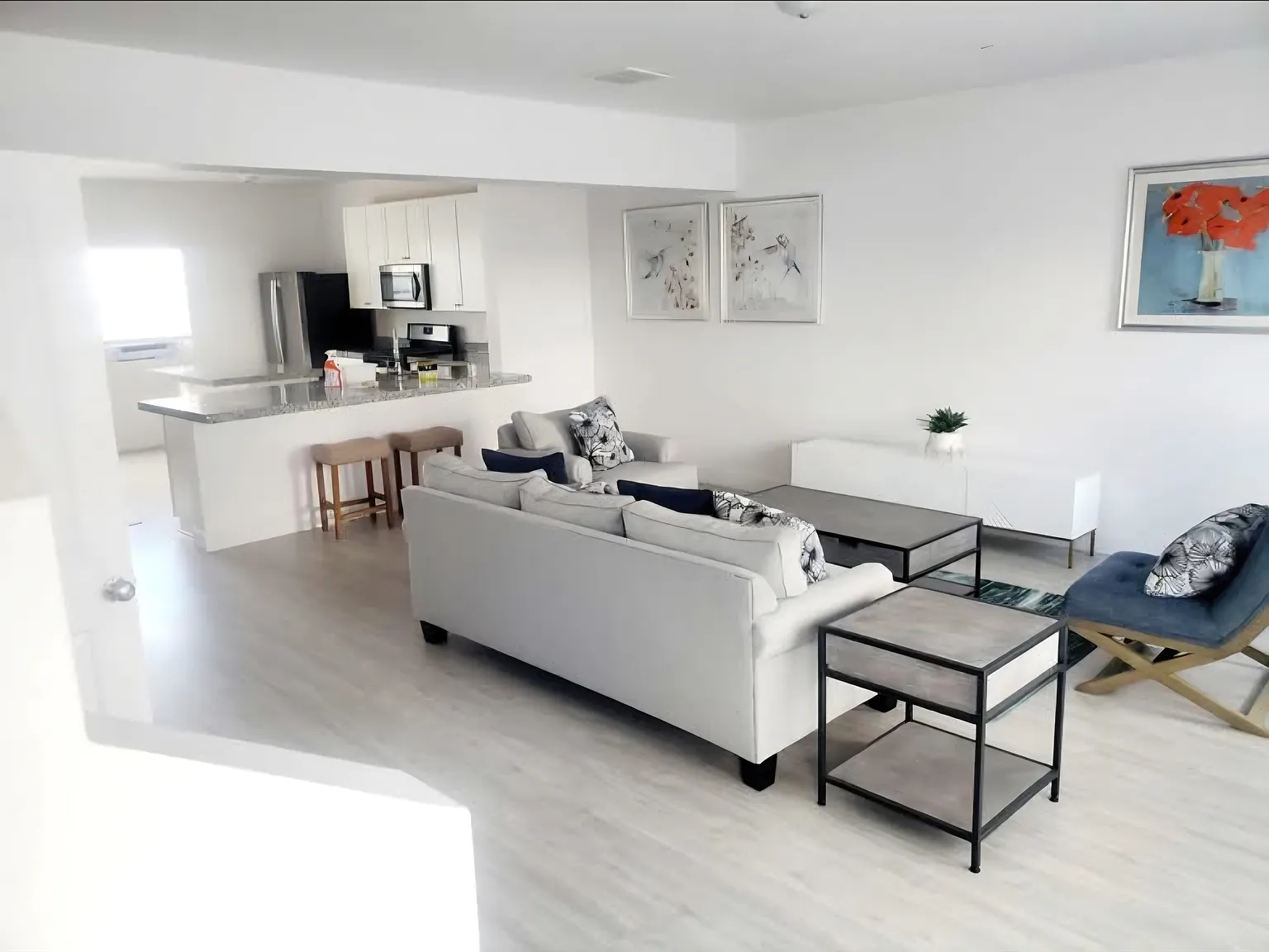 3 bed, 2000 sqft, $750 — Photo 4