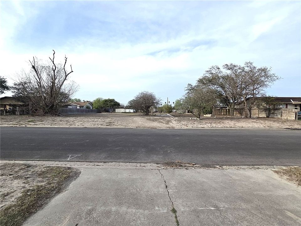 1st image of 1240 E Yoakum Ave