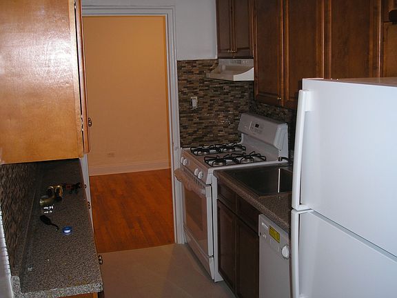 2nd image of 10915 Queens Blvd APT 3H