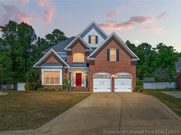 8040 Trout Creek Rd, Fayetteville, NC 28304