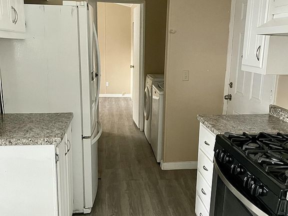 5th image of 1111 E Limberlost Dr Unit 253