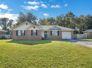 946 Gulfstream Rd, Hinesville, GA 31313