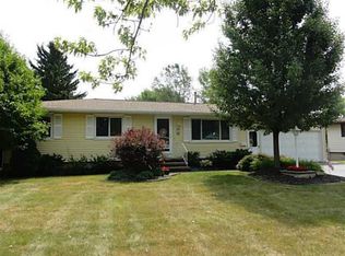 8 Drexel Dr, Rochester, NY 14606