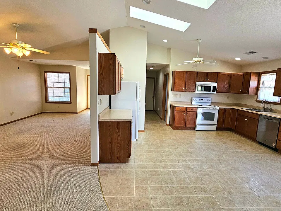 2518 Fairway Xing