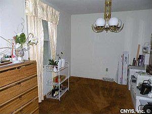 3rd image of 108 Cottage Grove Dr