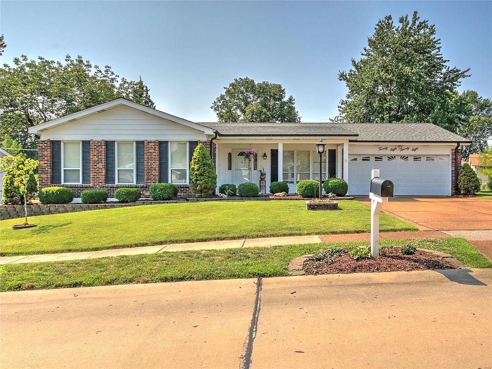 1st image of 2828 Flameglow Dr