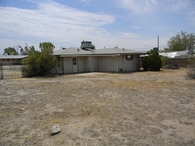 2nd image of 428 N 97th Pl