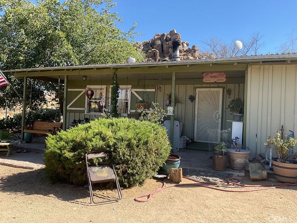 1st image of 24335 Chuckawalla Rd