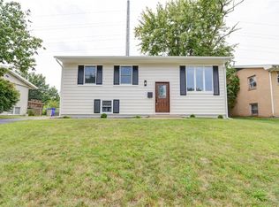 431 Southampton Dr, Decatur, IL 62526