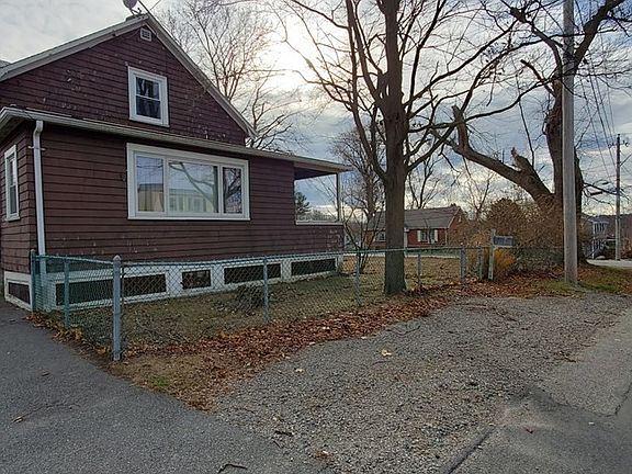 2nd image of 69 Pleasantview Ave