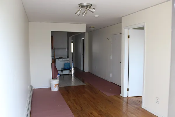 Rented by Premier Metro Realty Corp | media 19