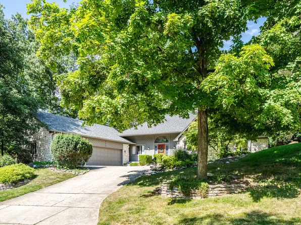 10758 Canoe Ct, Indianapolis, IN 46236