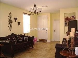 4th image of 10066 Hollis Mountain Ave