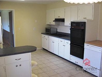 5th image of 849 Prescott Ct