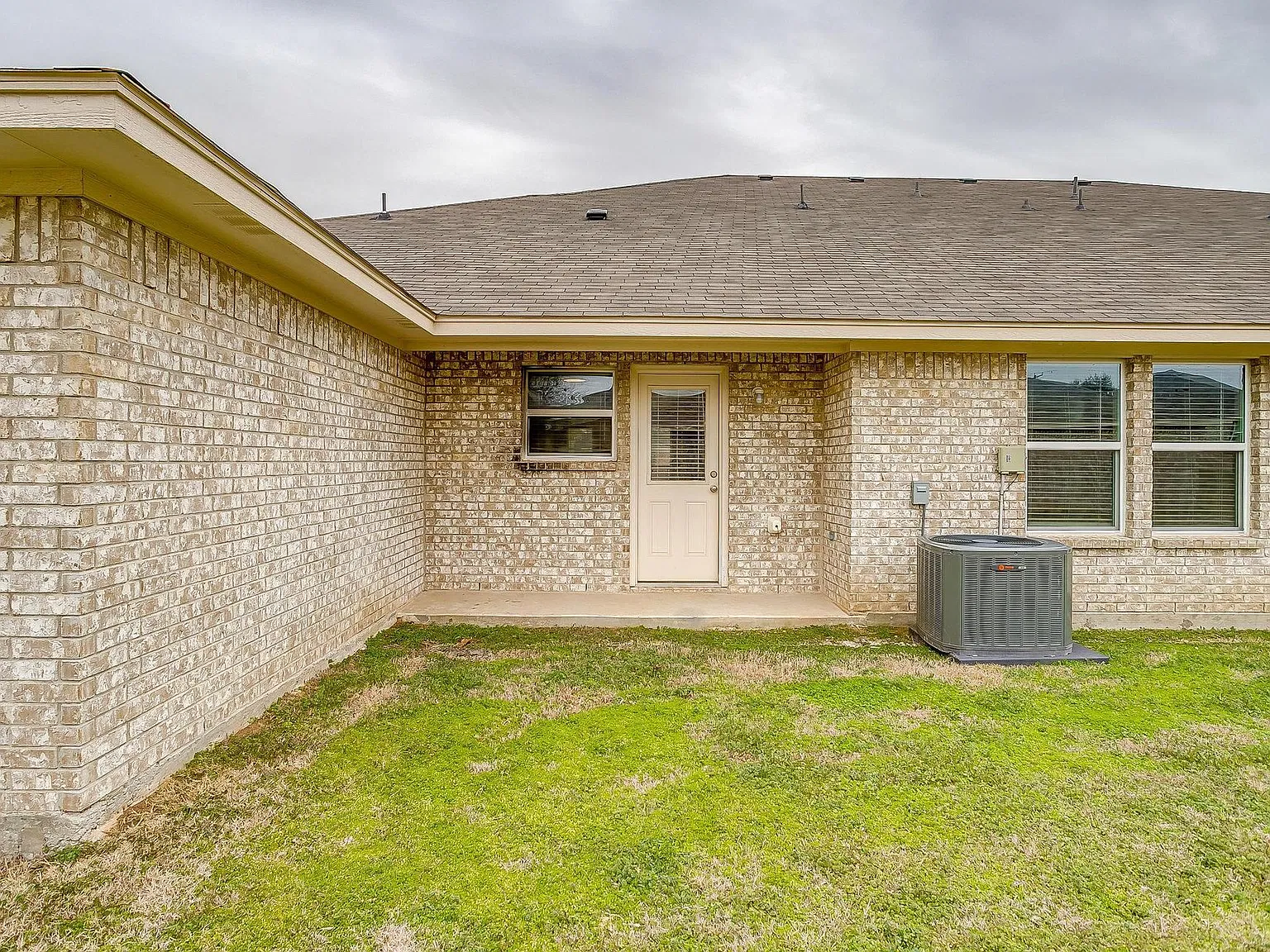 Half Off First Month's Rent — Photo 4