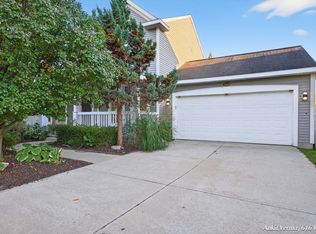 3668 Running Brook Dr SE, Kentwood, MI 49512