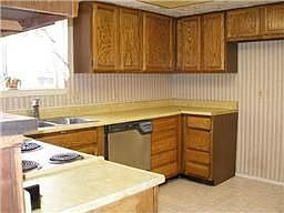 5th image of 10206 Kent Towne Ln