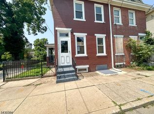 438 Lawrence St, Burlington, NJ 08016