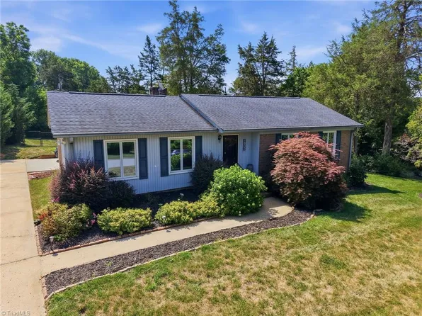 1802 Norwich Dr, Greensboro, NC 27410
