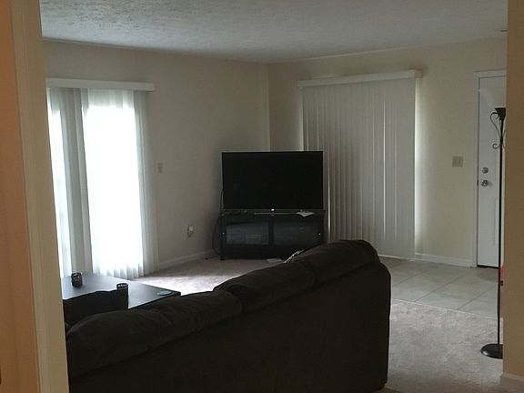 2nd image of 6134 Villas Creek Cir