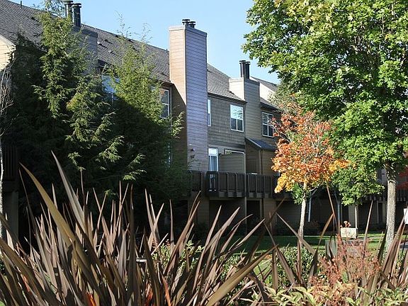 2nd image of 20311 NW Colonnade Dr #1711