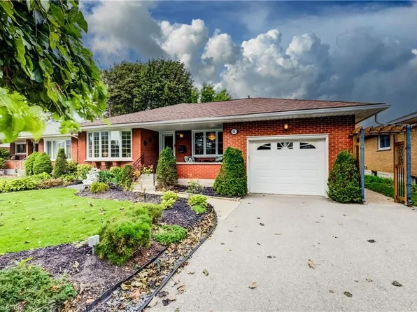54 Fairlawn Rd, Kitchener, ON N2C 1X9