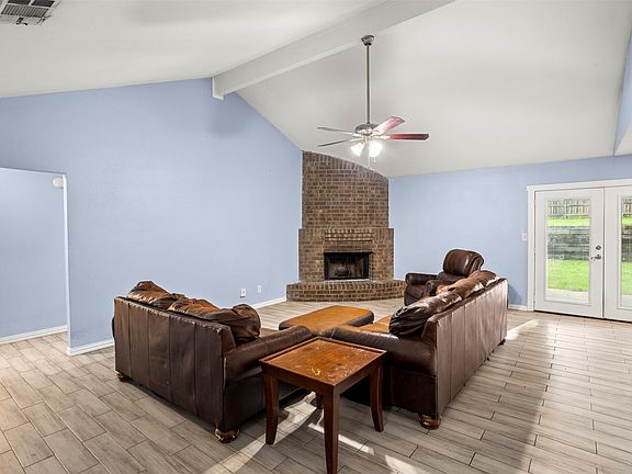 4th image of 6200 Big Springs Dr