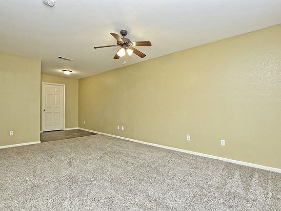 2nd image of 552 E Cedar St #556