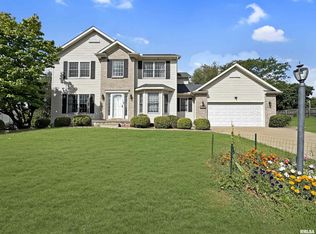 5425 N Rothmere Dr, Peoria, IL 61615