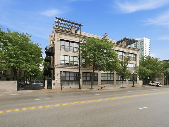 4th image of 1525 S Michigan Ave APT 212
